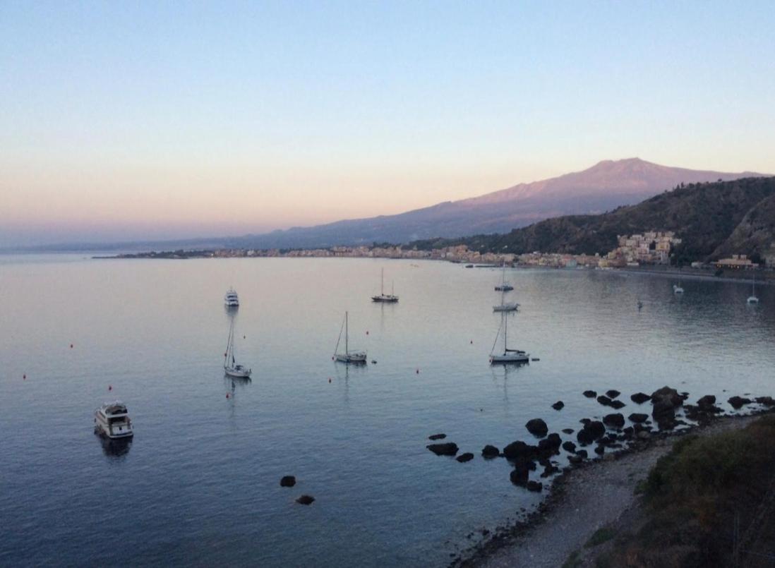 Apartment Janeta Panoramic Loft Giardini Naxos