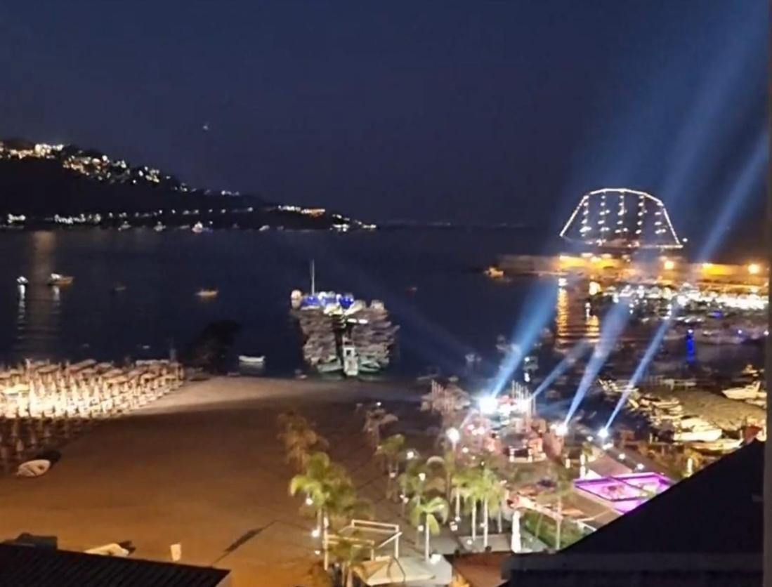 Apartment Janeta Panoramic Loft Giardini Naxos